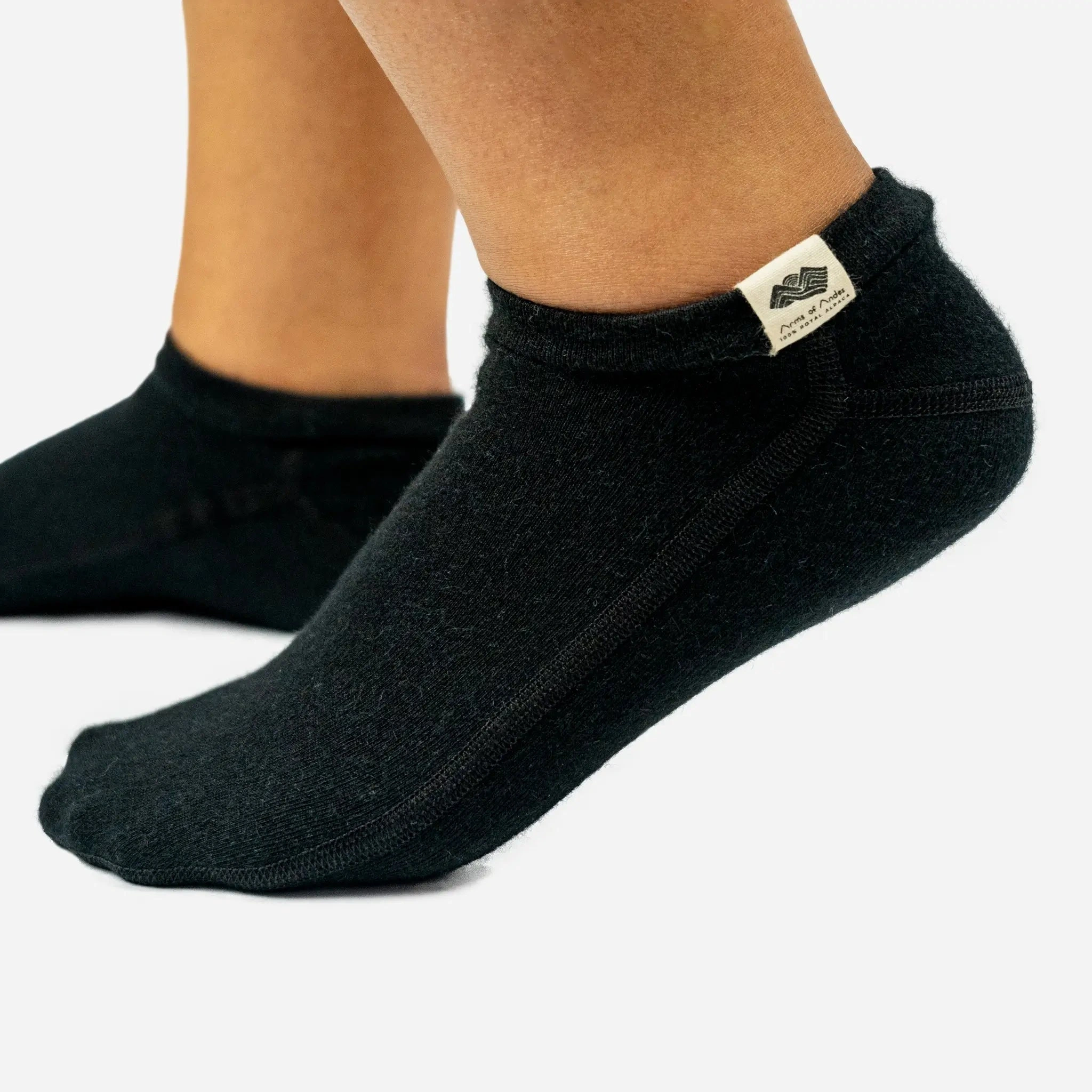 Cozy Alpaca Bliss: Lightweight Slipper Socks for Everyone, Get Yours Now